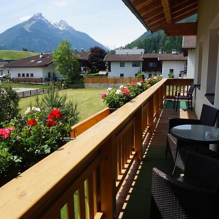 Haus Christine Apartamento Fulpmes Exterior foto