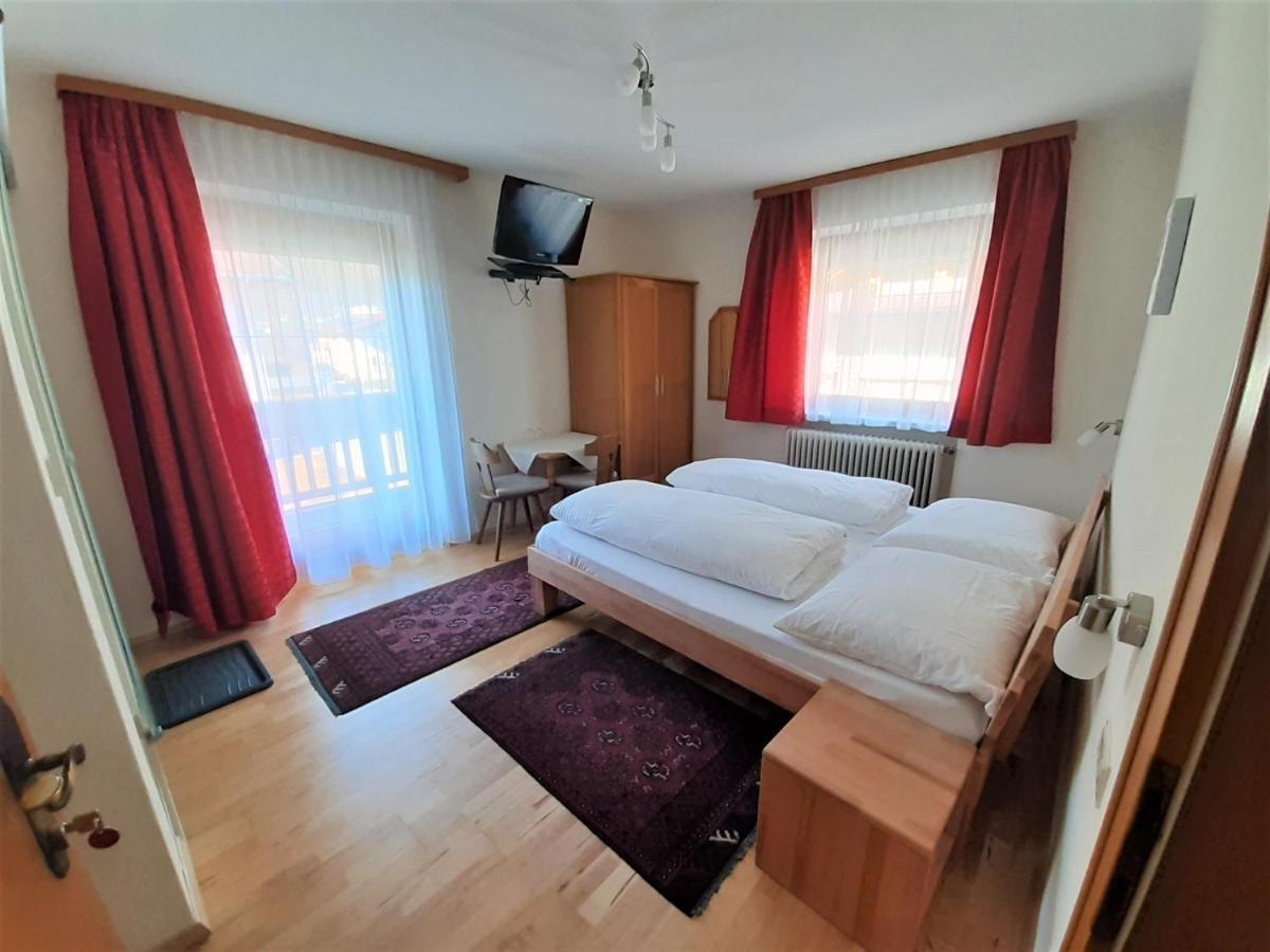 Haus Christine Apartamento Fulpmes Exterior foto
