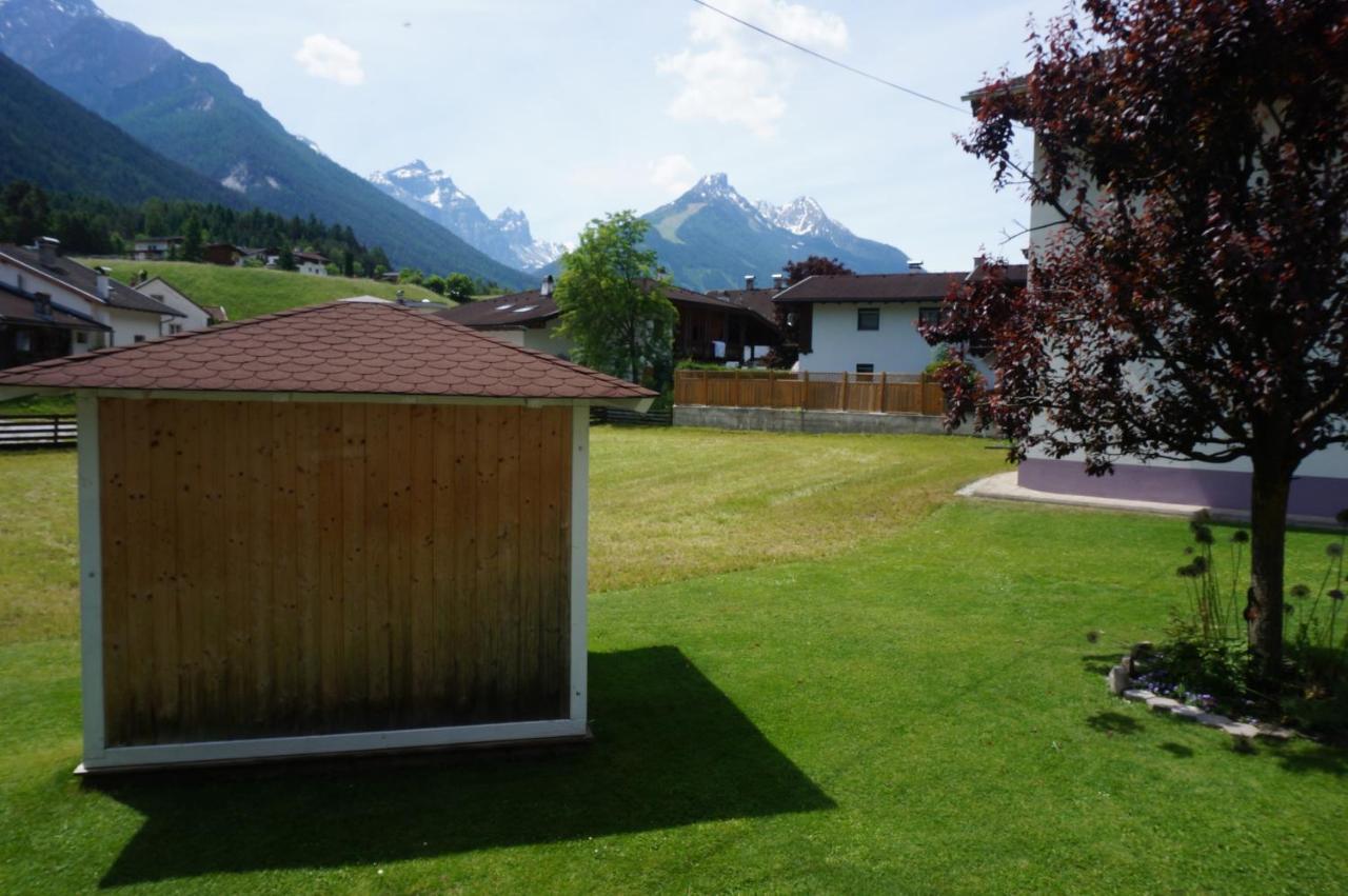 Haus Christine Apartamento Fulpmes Exterior foto