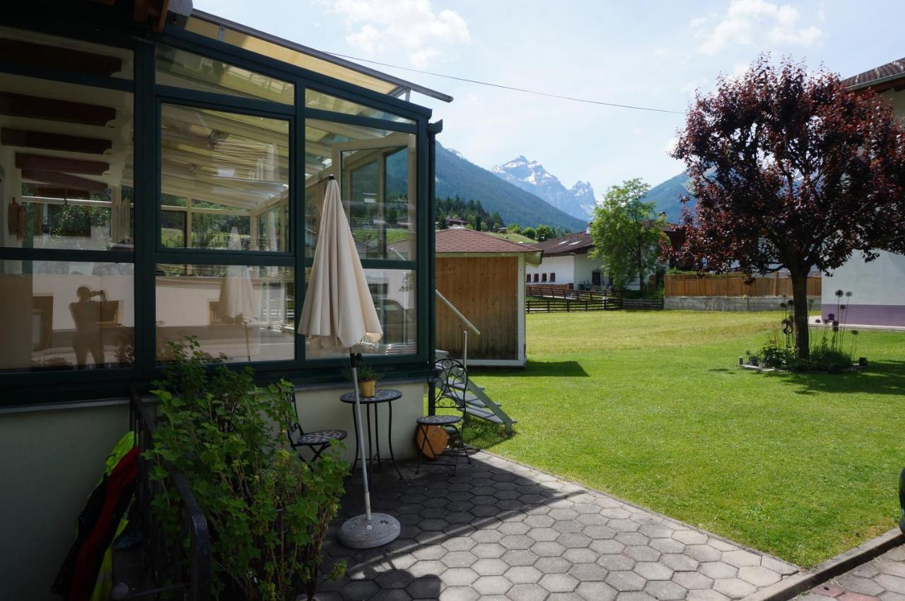 Haus Christine Apartamento Fulpmes Exterior foto
