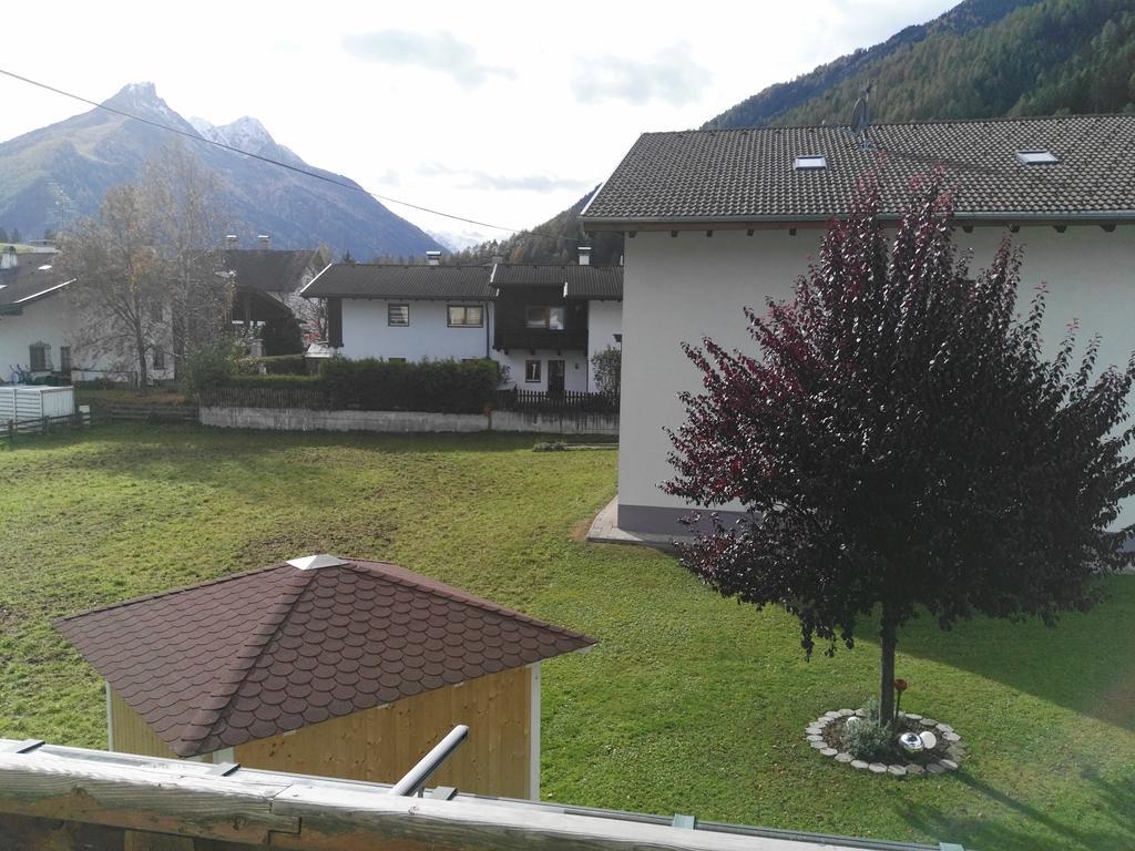 Haus Christine Apartamento Fulpmes Exterior foto